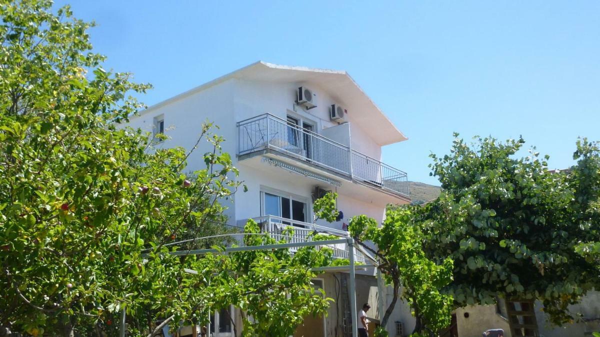 Apartmani Dario Podstrana Exterior foto